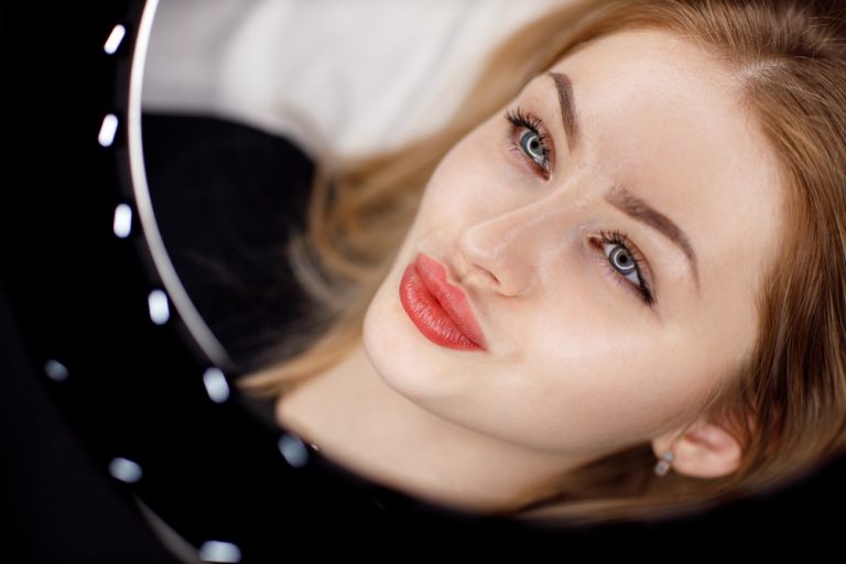 Los seductores labios rojos