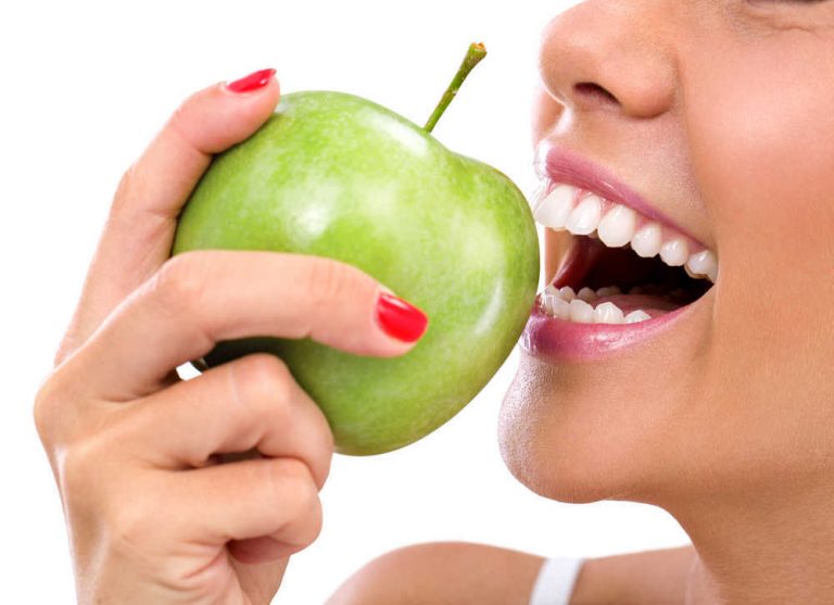 Cuidar de nuestra boca es una cuestión de salud… y de imagen